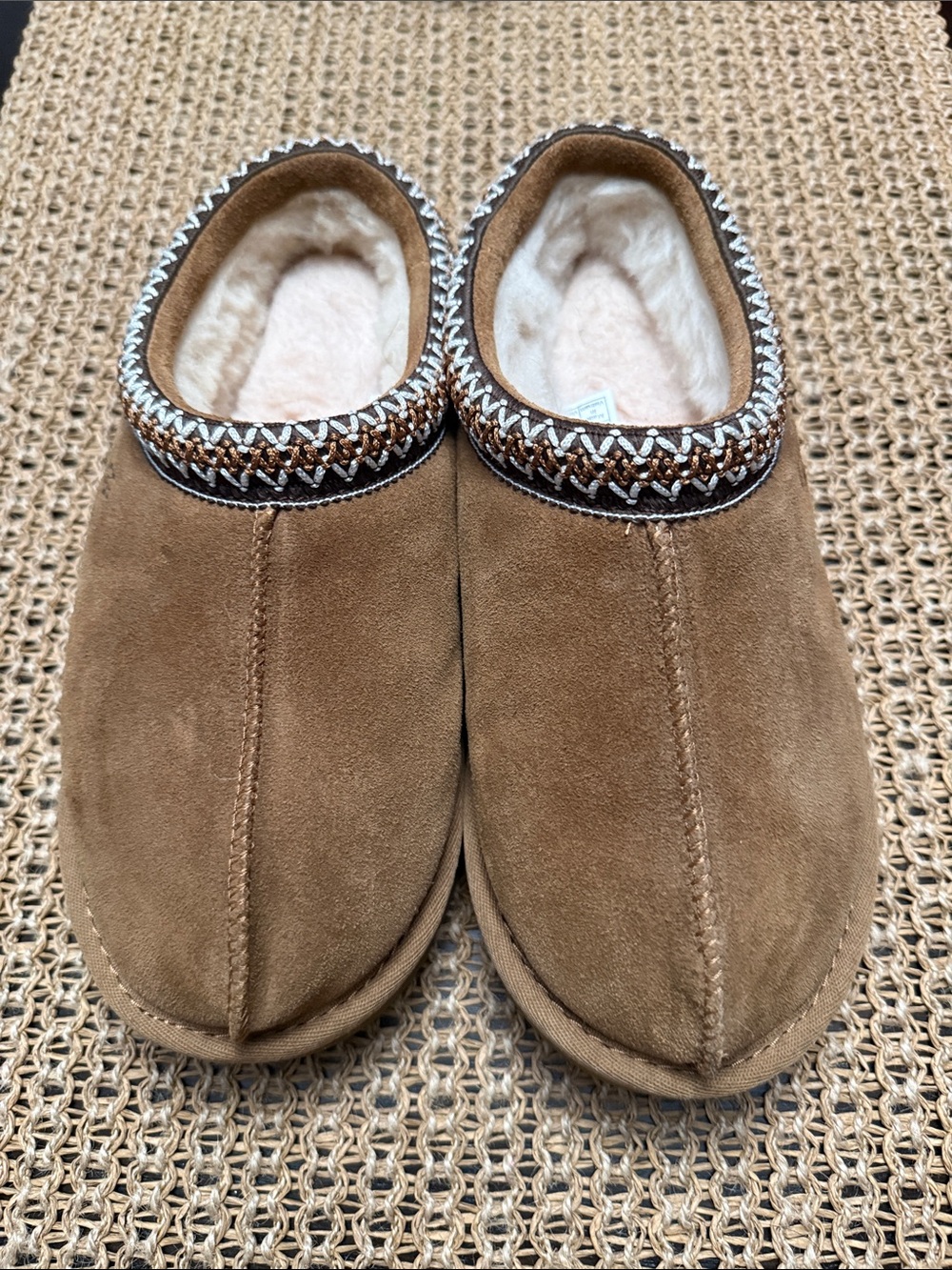 Women’s UGG Tasman Slippers Shoes Size 7 Excellent Like New Condition!!